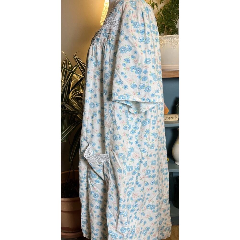 Blue Floral Pearl Snap Robe House Coat Women’s 2XL With Pockets Grannycore Cozy - Picture 6 of 10